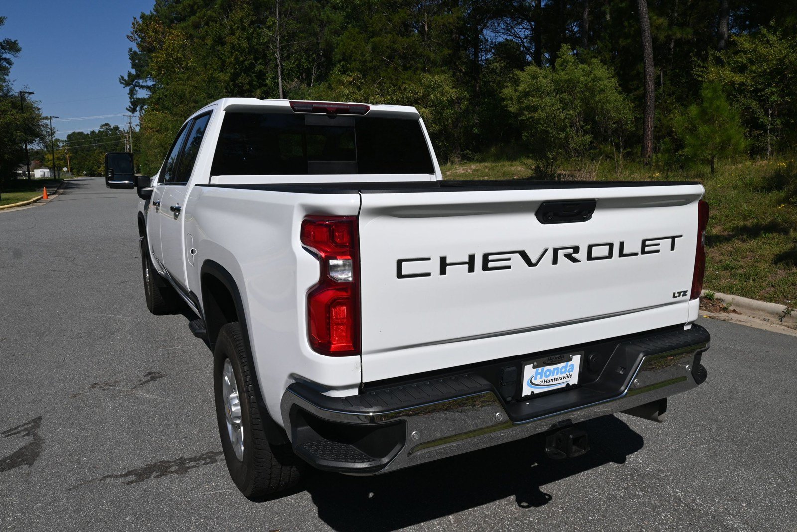 Used 2024 Chevrolet Silverado 3500 LTZ w/ LTZ Convenience Package AWD/4WD image 7