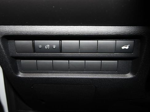 Used 2025 Mitsubishi Outlander SE AWD/4WD image 10