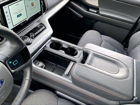 Used 2025 Ford Expedition Max Active image 17