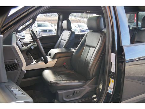 Used 2020 Ford F150 Lariat w/ Equipment Group 502A Luxury image 10