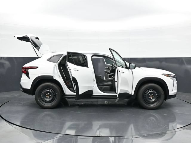New 2026 Chevrolet Trax LS FWD image 49