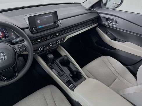 Used 2023 Honda Accord EX image 21