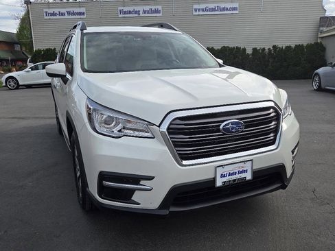 Used 2022 Subaru Ascent Premium w/ Convenience Package image 4