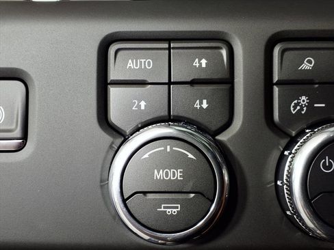 New 2026 GMC Sierra 2500 Denali w/ Denali Reserve Package image 8