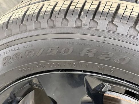 Used 2023 Jeep Grand Cherokee Limited w/ Luxury Tech Group II image 43