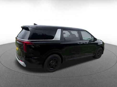 Used 2026 Kia Carnival FWD image 14