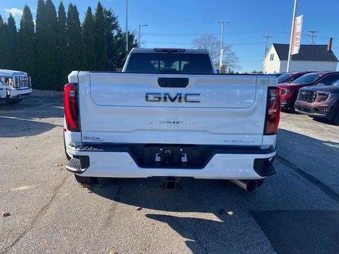 New 2026 GMC Sierra 3500 Denali Ultimate image 4