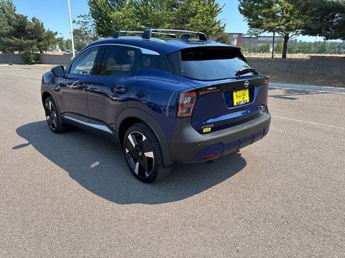 Used 2025 Nissan Kicks SR AWD/4WD image 5