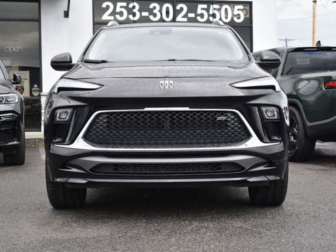 Used 2025 Buick Encore GX Sport Touring w/ Comfort Package image 4