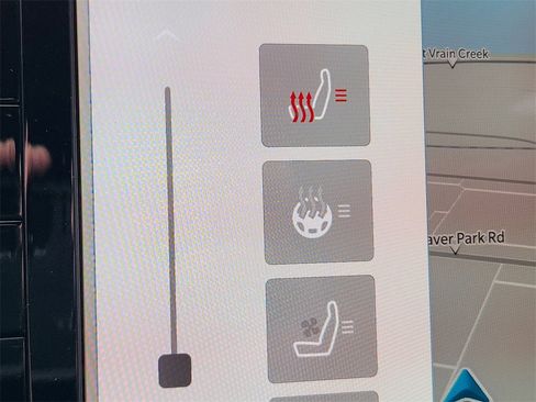 Used 2025 RAM 1500 Laramie w/ Sport Appearance Package image 23