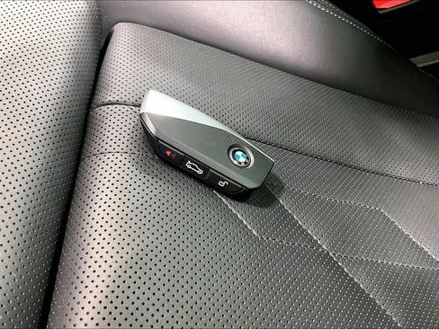 Used 2025 BMW X3 xDrive30i AWD/4WD image 10