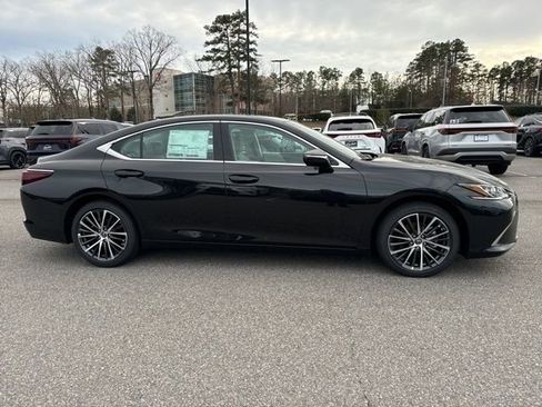 New 2025 Lexus ES 350 w/ Premium Package image 5
