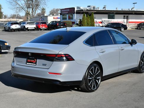 Used 2023 Honda Accord Touring image 8