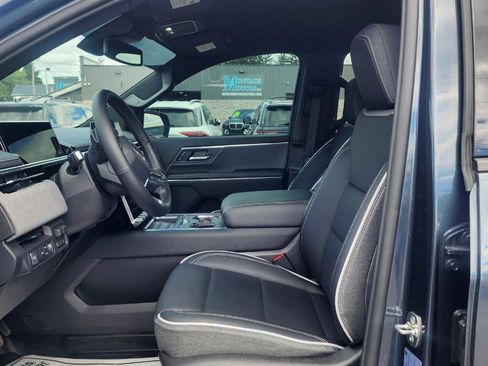Used 2026 GMC Sierra EV Elevation AWD/4WD image 14