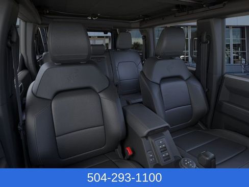 New 2025 Ford Bronco Badlands image 10