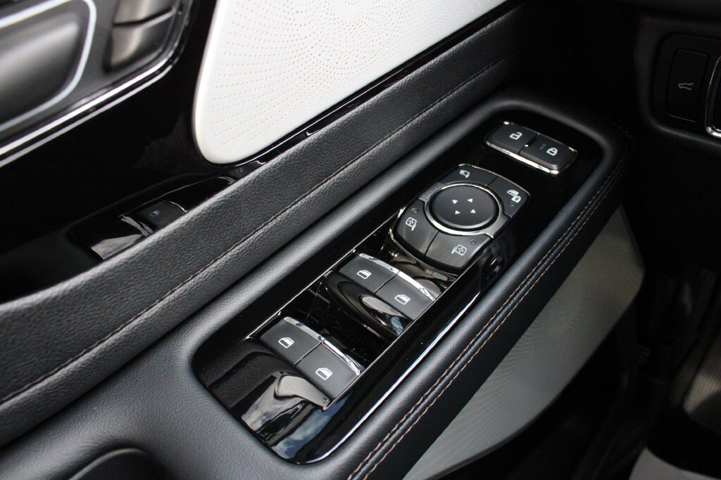 New 2027 Lincoln Aviator Reserve AWD/4WD image 7