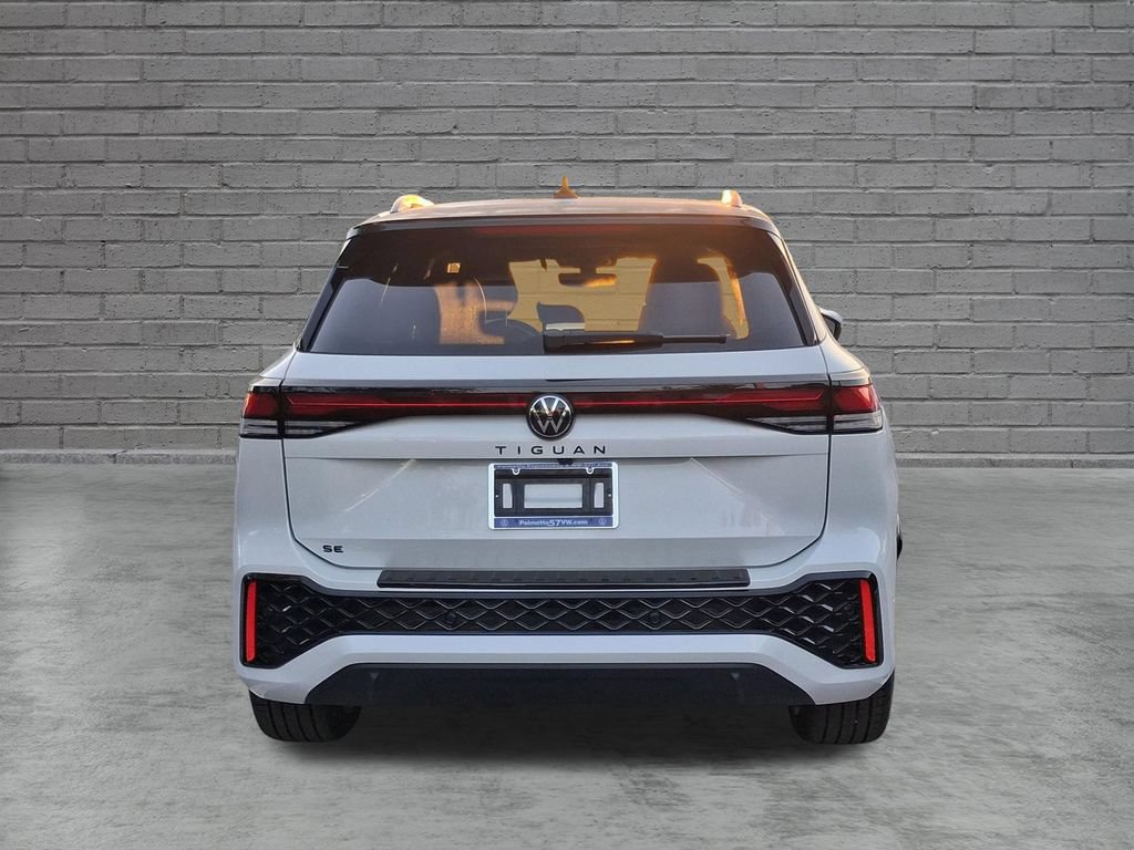 New 2026 Volkswagen Tiguan SE R-Line FWD image 4