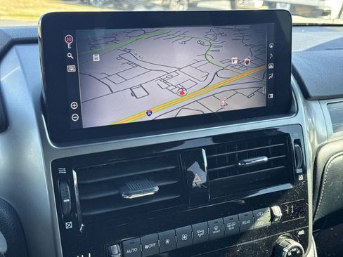 Used 2023 Lexus GX 460 Premium w/ Premium Plus Package image 23