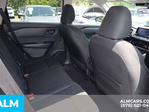 Used 2024 Nissan Rogue S FWD image 23