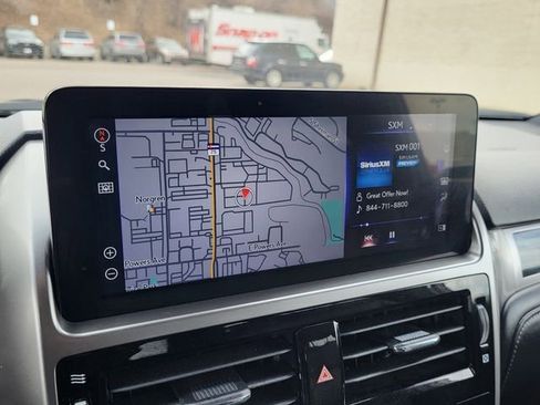 Used 2023 Lexus GX 460 Premium w/ Premium Package image 16