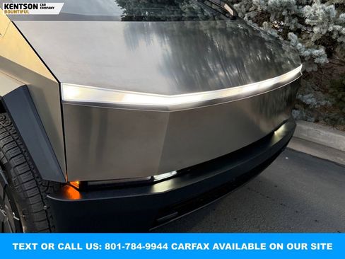 Used 2024 Tesla Cybertruck AWD Crew Cab image 14