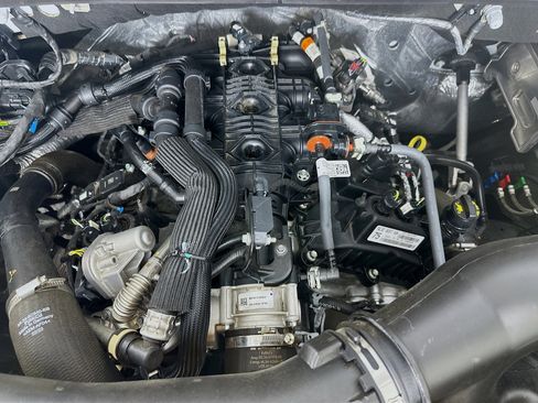 Used 2023 Ford Expedition XLT image 34