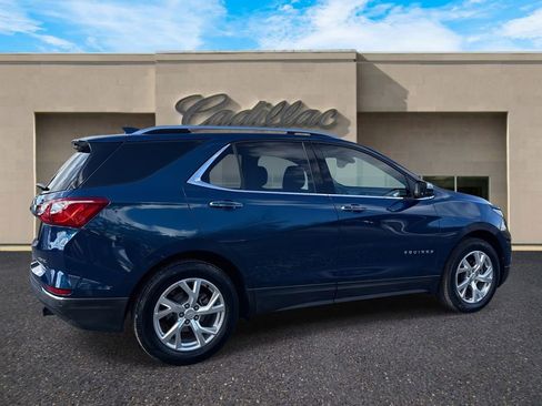 Used 2020 Chevrolet Equinox Premier image 3