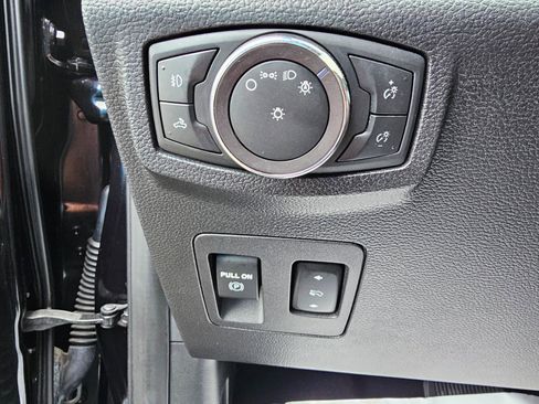 Used 2019 Ford F150 XLT w/ Equipment Group 302A Luxury image 31