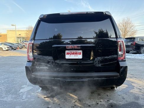 Used 2018 GMC Yukon SLT w/ Premium Edition image 4