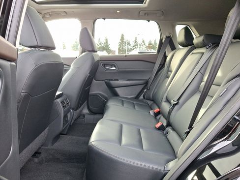 Certified 2023 Nissan Rogue SL w/ SL Premium Package image 10