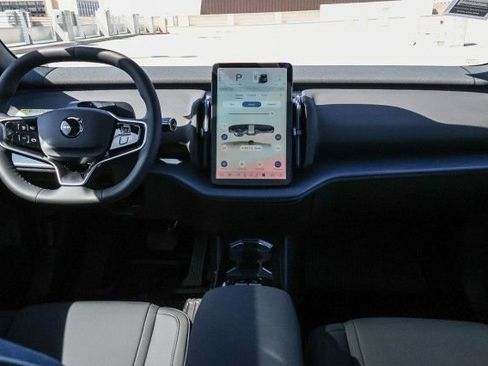 New 2025 Volvo EX30 Plus w/ Protection Package Premier image 14