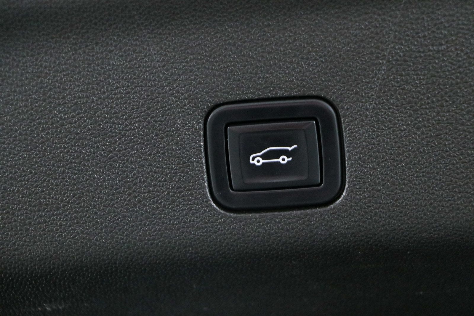 Used 2022 GMC Yukon AT4 AWD/4WD image 35