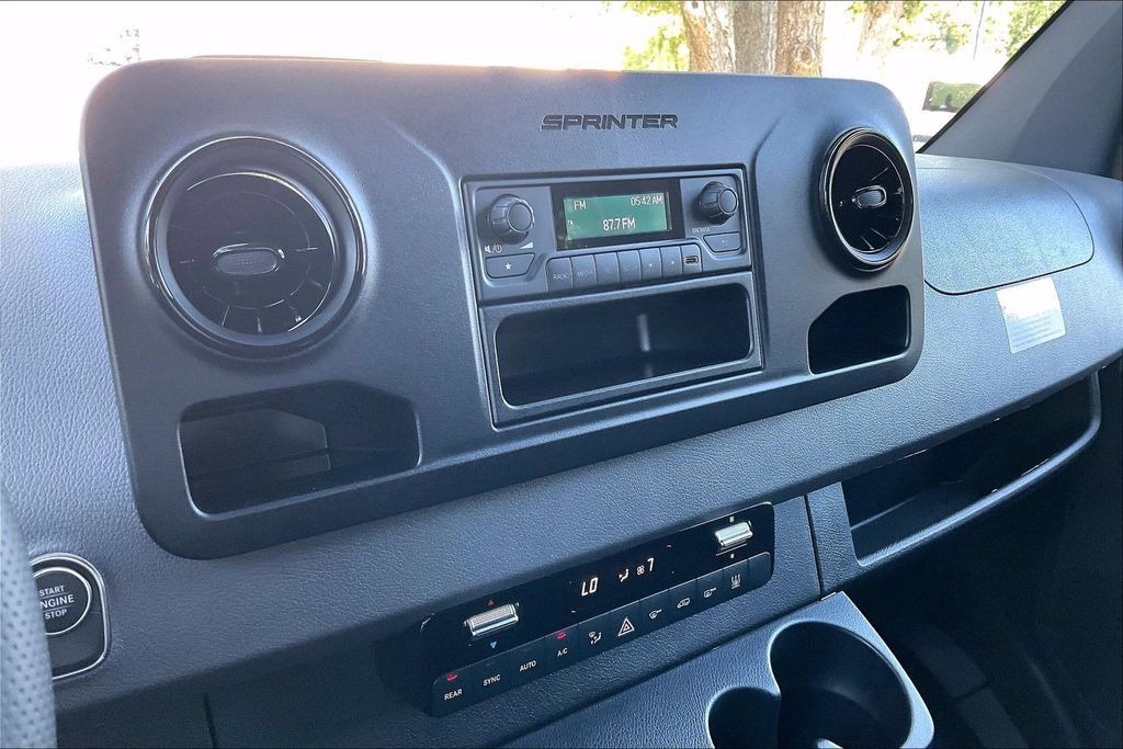 New 2026 Mercedes-Benz Sprinter 2500 image 6