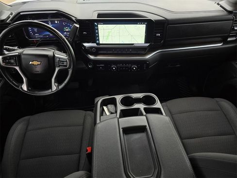 Used 2025 Chevrolet Silverado 2500 LT w/ Convenience Package image 13