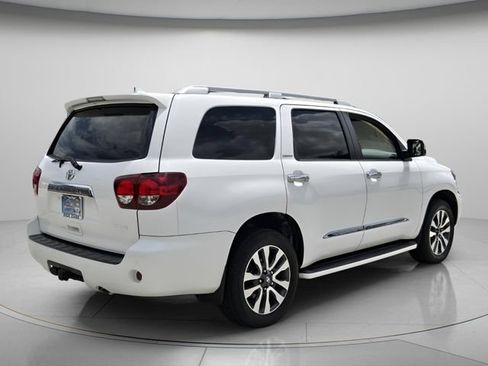 Used 2019 Toyota Sequoia Limited w/ Safety & Convenience Package RWD image 7
