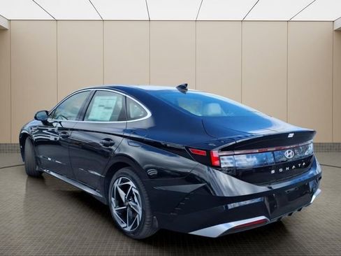 New 2026 Hyundai Sonata SEL FWD image 7
