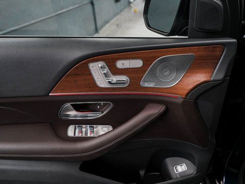 Used 2020 Mercedes-Benz GLE 450 4MATIC image 12