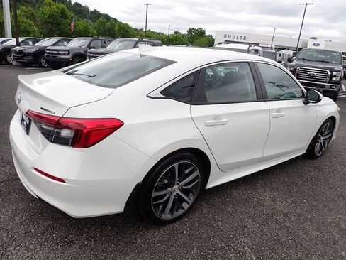 Used 2024 Honda Civic Touring image 8