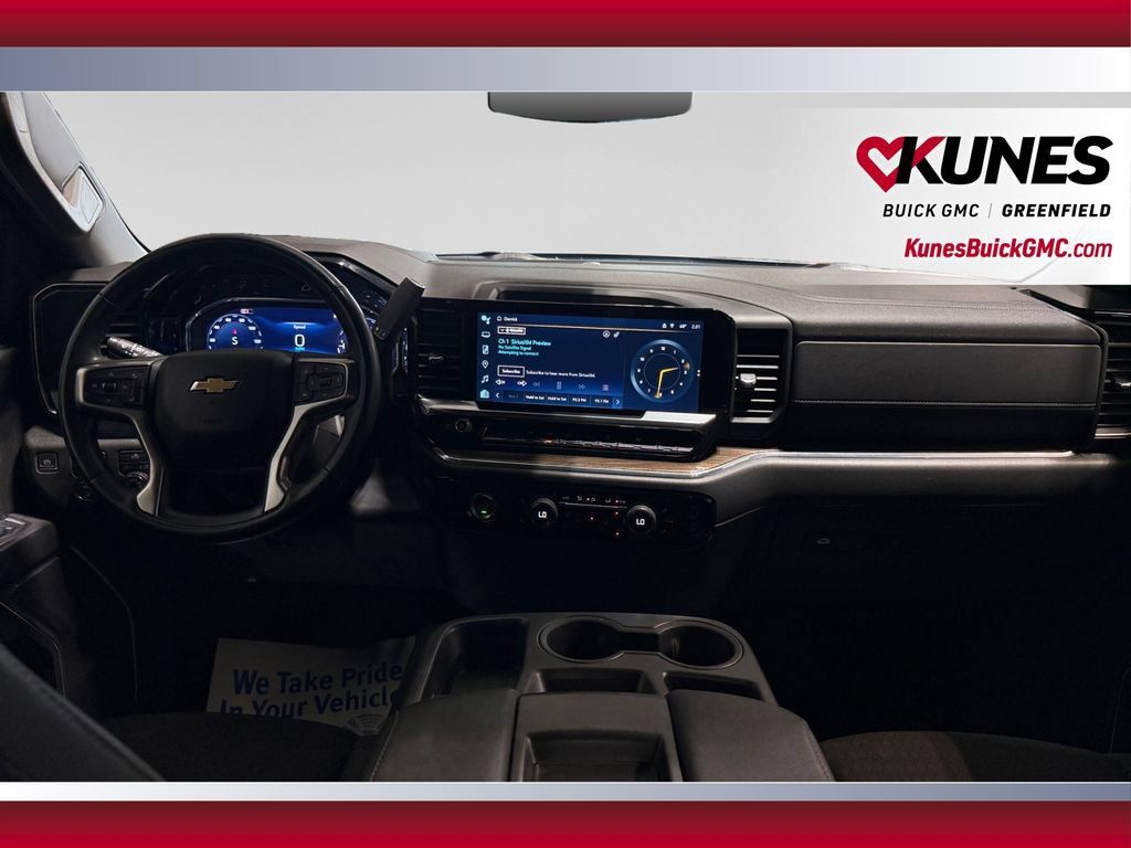 Used 2024 Chevrolet Silverado 1500 LT AWD/4WD image 24
