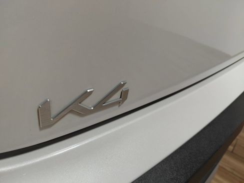 Used 2025 Kia K4 FWD image 21