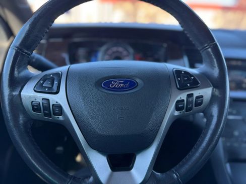 Used 2014 Ford Taurus Limited image 13