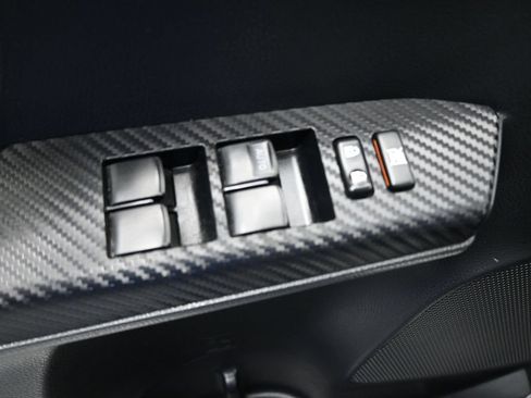 Used 2013 Toyota RAV4 LE FWD image 11