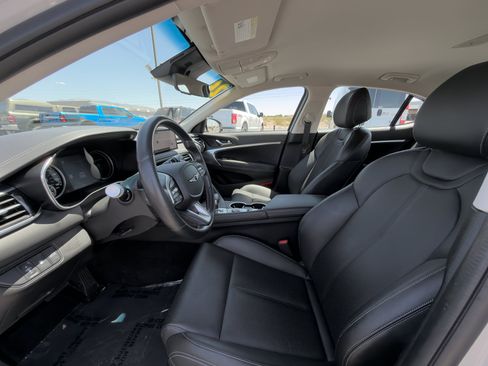 Used 2026 Genesis G70 2.5T RWD image 11