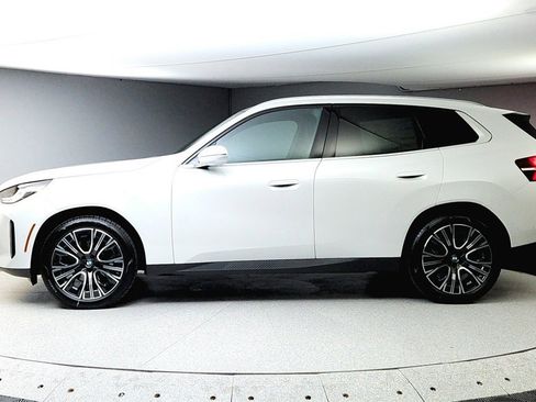 Used 2025 BMW X3 xDrive30i w/ Convenience Package image 4