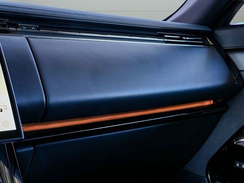 Used 2023 Land Rover Range Rover Sport SE image 38