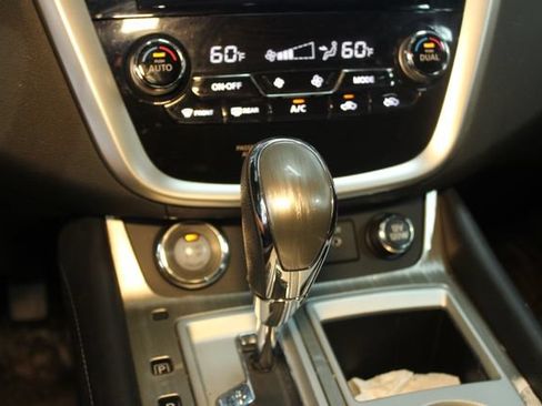 Used 2018 Nissan Murano SV AWD/4WD image 20