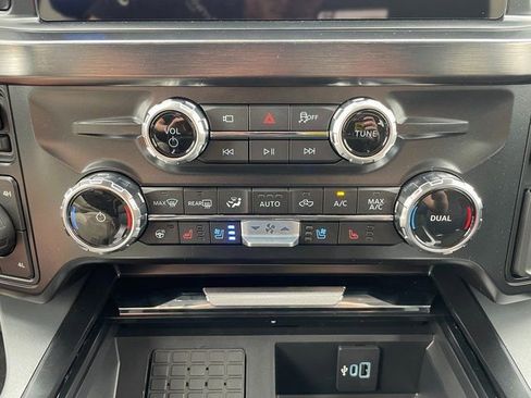 New 2025 Ford F350 Lariat w/ Chrome Package image 33