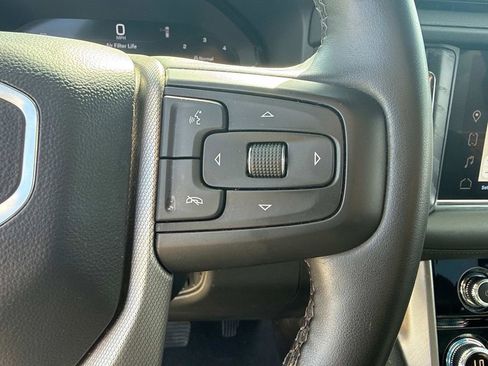 Used 2024 GMC Yukon XL Denali AWD/4WD image 27