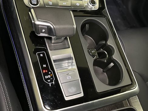 Used 2025 Audi Q7 3.0T Prestige w/ Prestige Package image 27