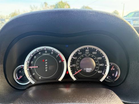 Used 2010 Acura TSX Sedan image 16